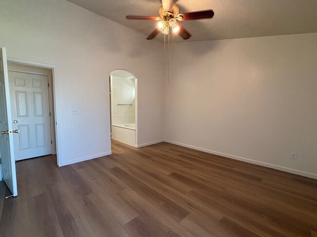 Building Photo - Well maintained 3 bedroom house in Newman