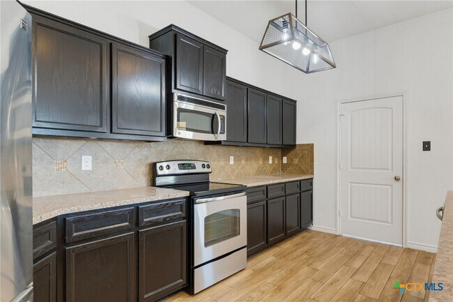 Building Photo - 2604 Montague County Dr
