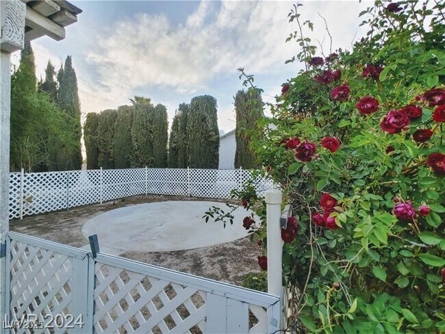 Building Photo - 5610 Bridger St