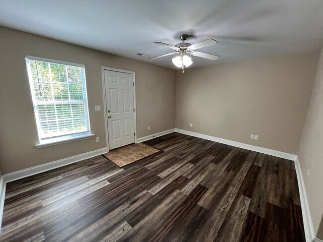 Building Photo - 88 Brown Estates Dr