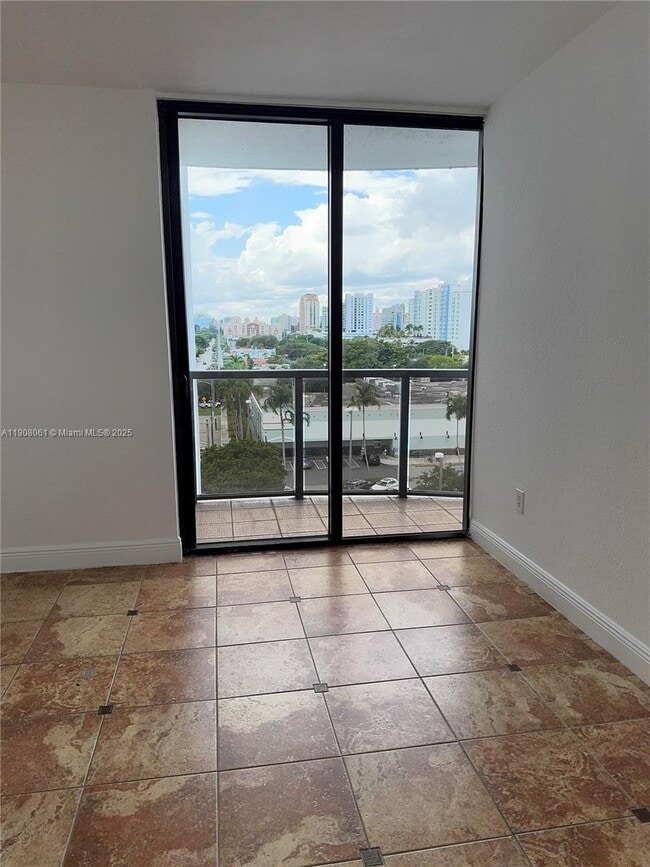 Building Photo - 2301 SW 27th Ave