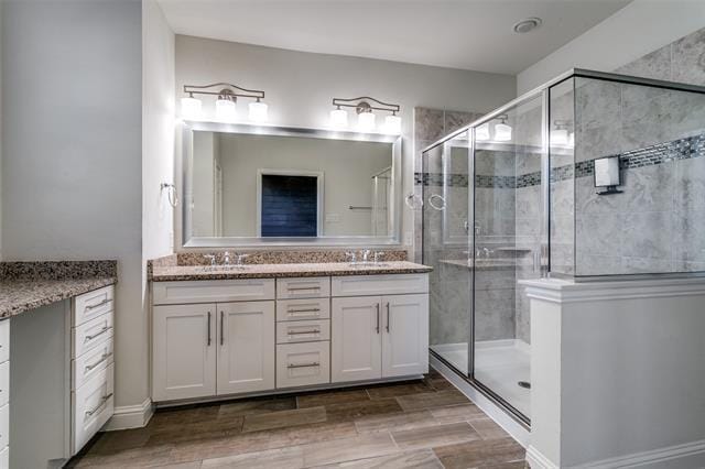 Building Photo - 515 W Royal Ln