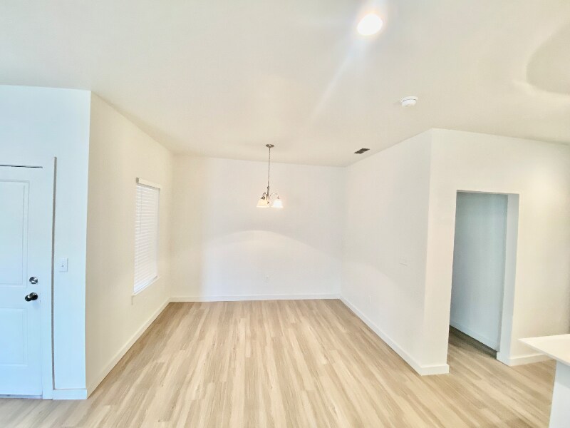 Building Photo - 5738 Lehigh St
