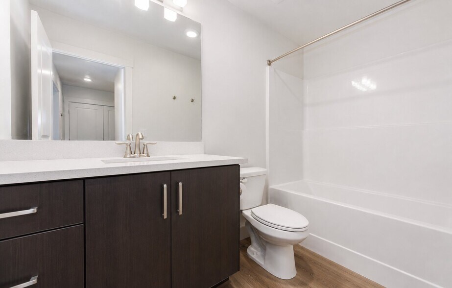 Building Photo - 1561 E 320 S