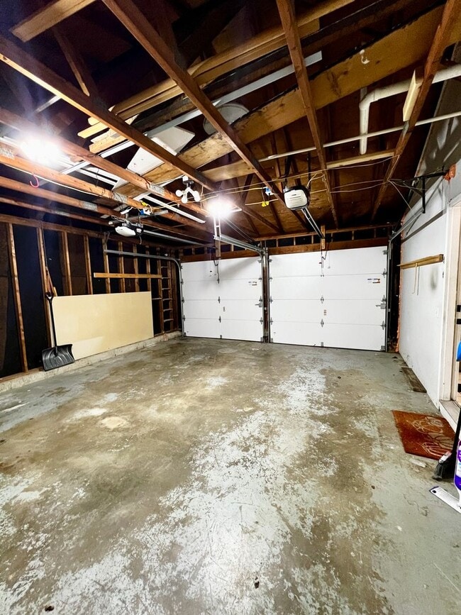 Building Photo - 1515 Mautenne Dr