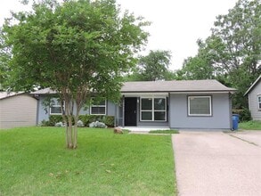 Building Photo - 12333 Oberlin Dr