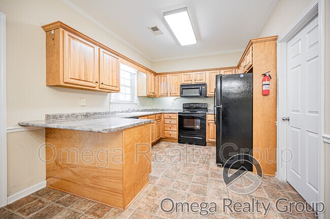 Building Photo - 205 Stonehaven Trace