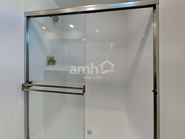 Building Photo - 9444 Wabash St