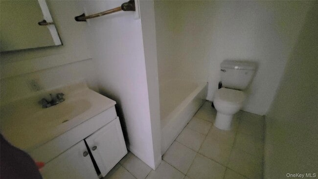 Building Photo - 67 Academy St