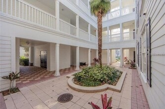 Building Photo - 425 Water St