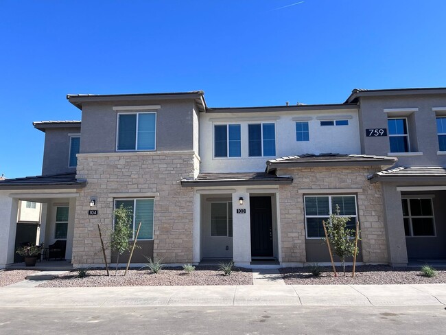 Building Photo - COMING SOON! TOWN HOME WITH COMMUNITY POOL...