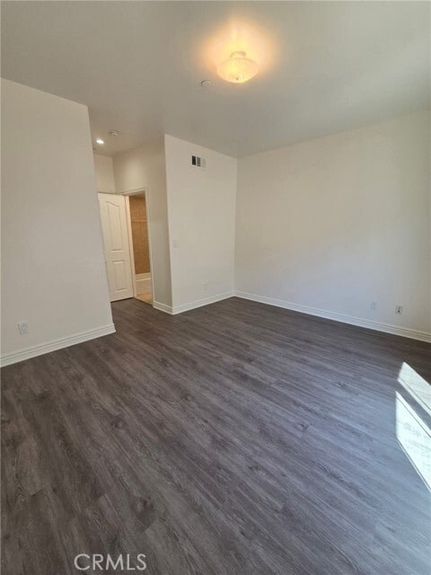 Building Photo - 10220 Samoa Ave