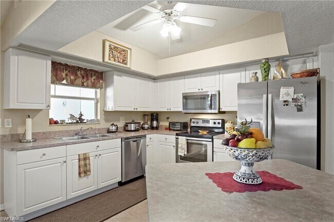 Building Photo - 2931 NW 9th Terrace