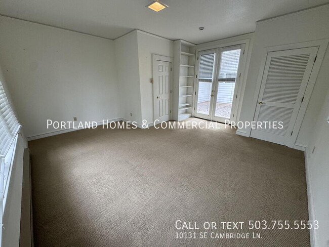 Building Photo - 10131 SE Cambridge Ln
