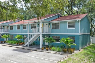 Building Photo - Pelican Grove Apartments