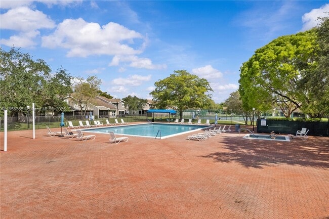 Building Photo - 15712 Woodgate Ct