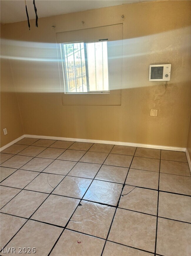 Building Photo - 1118 Laurel Ave