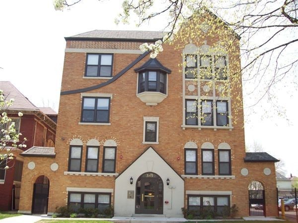 Primary Photo - 2 br, 1 bath Apartment - The Grand