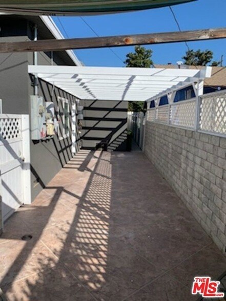 Building Photo - 4008 W Chandler Blvd