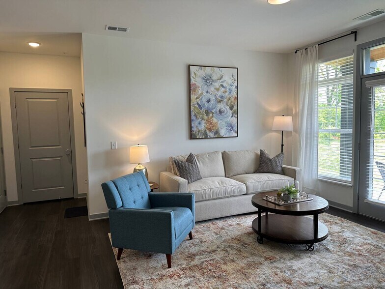 Primary Photo - 5102 Aldersgate Dr