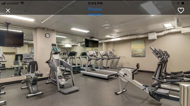 Building Photo - 3800 Powell Ln