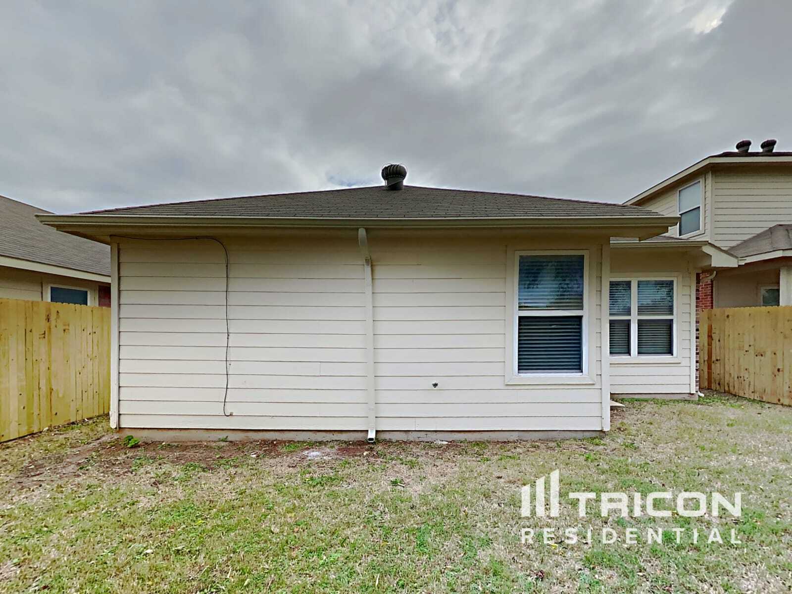 Building Photo - 5712 Parkview Hills Ln