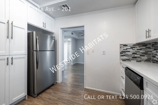 Building Photo - 4532 Murietta Ave