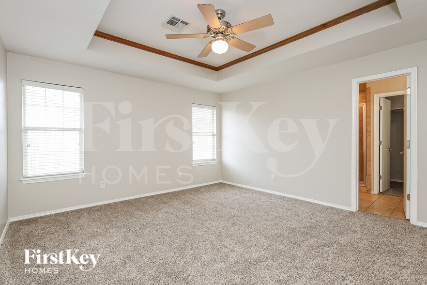 Building Photo - 116 SW 138th St