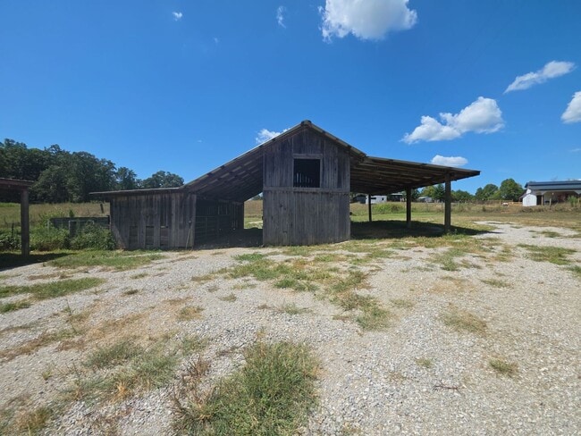 Building Photo - 139 Moore Rd