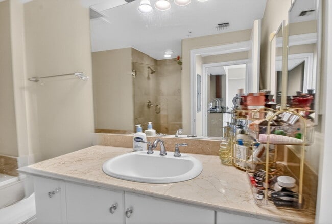 Building Photo - 350 N Federal Hwy