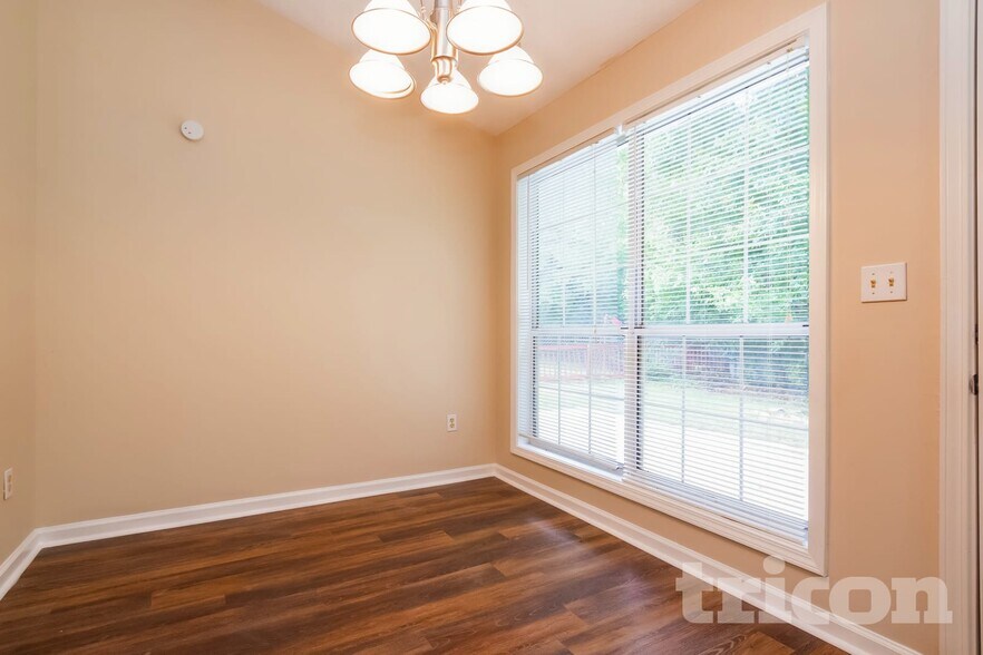 Building Photo - 625 Corley Brook Way