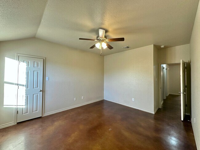 Building Photo - 1605 Powder River Dr
