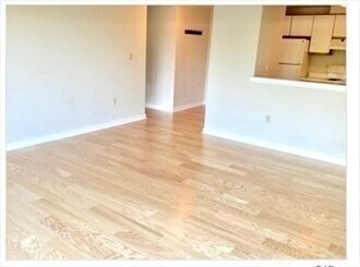 Building Photo - 1 Watermill Pl