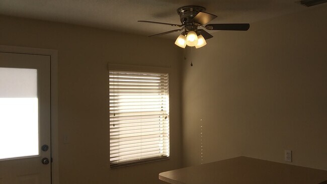 Building Photo - 5168 Taylor Ave