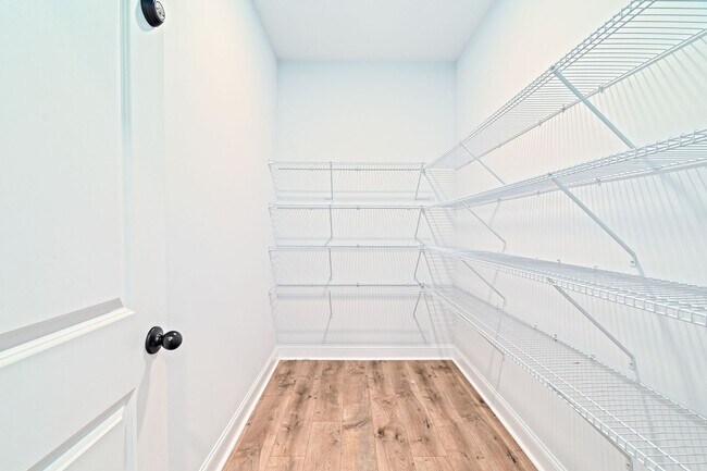 Building Photo - Spacious Lowcountry Retreat in Moncks Corner