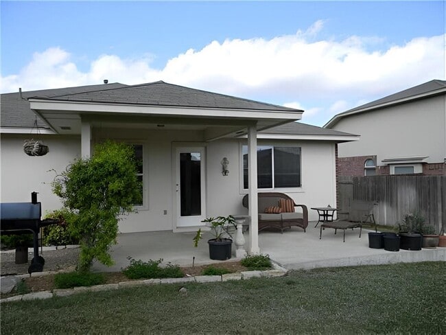 Building Photo - 1104 Remington Dr