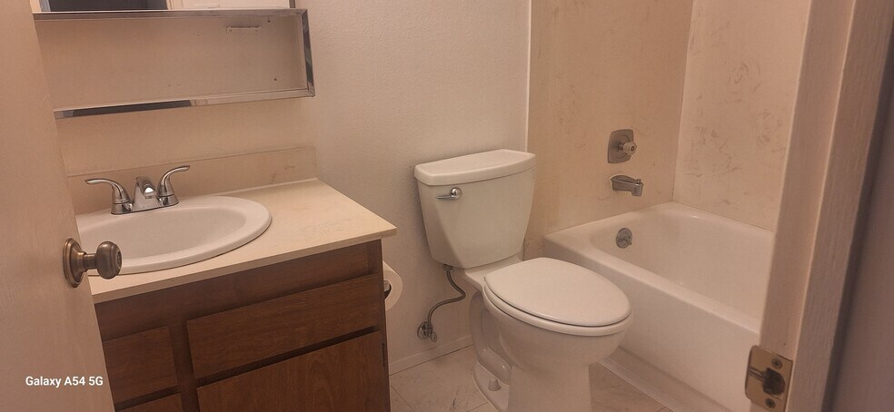 Building Photo - 310 S 174th Pl