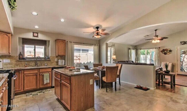 Building Photo - 17211 N Cassi Dr