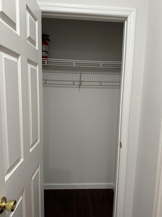 Building Photo - 231 Avenue C