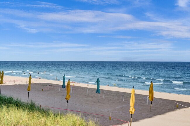 Building Photo - 4100 Galt Ocean Dr