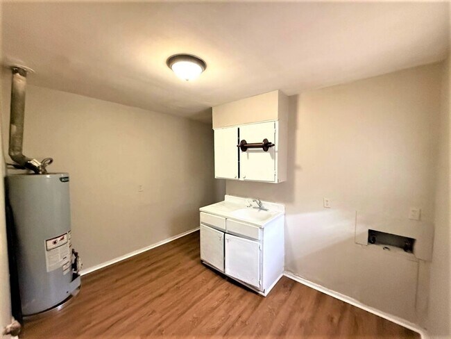 Building Photo - 489/491 Boston