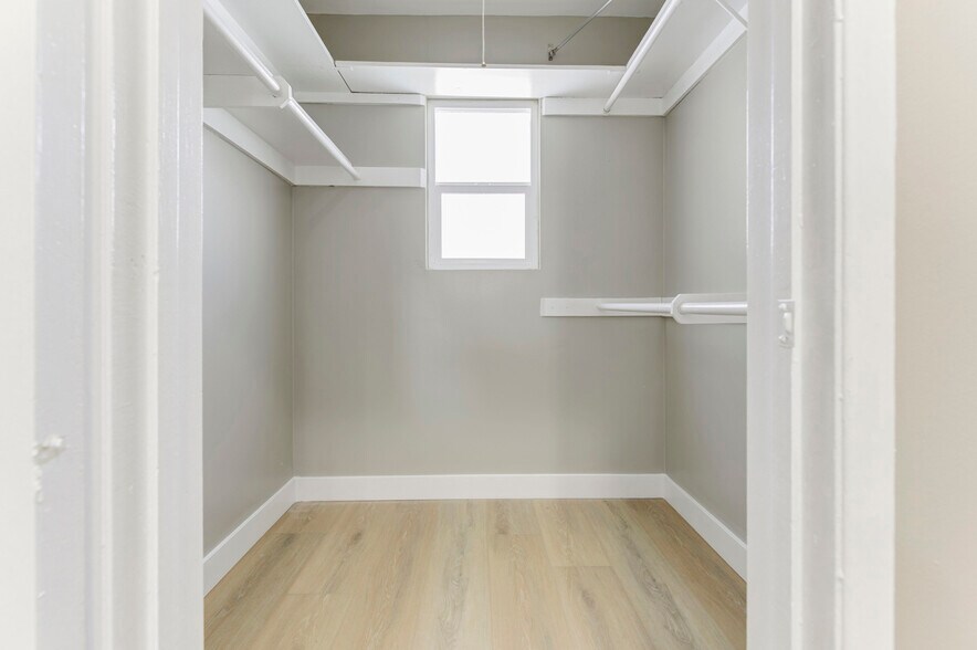 Building Photo - 20625 Lemarsh St