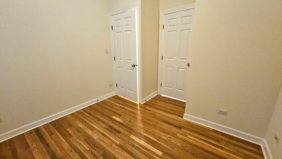 Building Photo - 509 N Hartland Ct