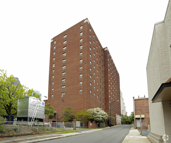 Building Photo - Hall House