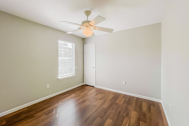 Building Photo - 8203 Quail Hollow Ct