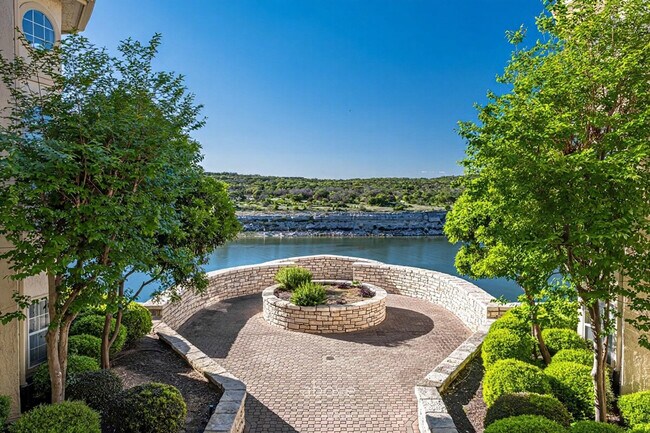 Building Photo - 3404 American Dr