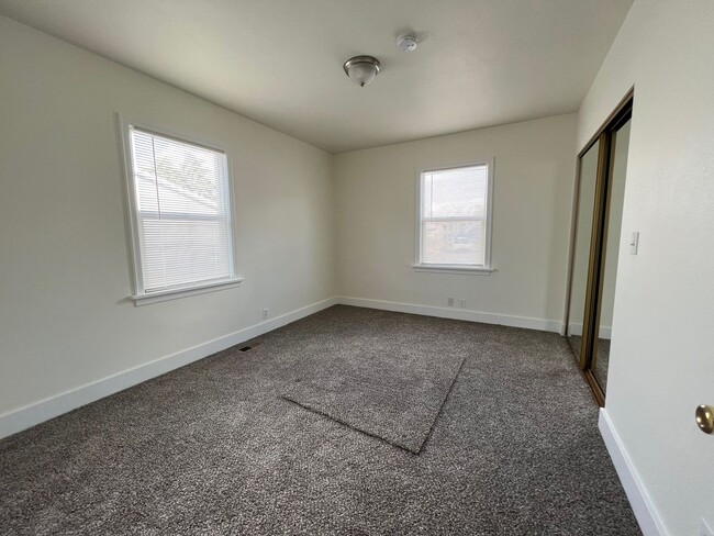 Building Photo - 3 Bedroom Home in Tooele