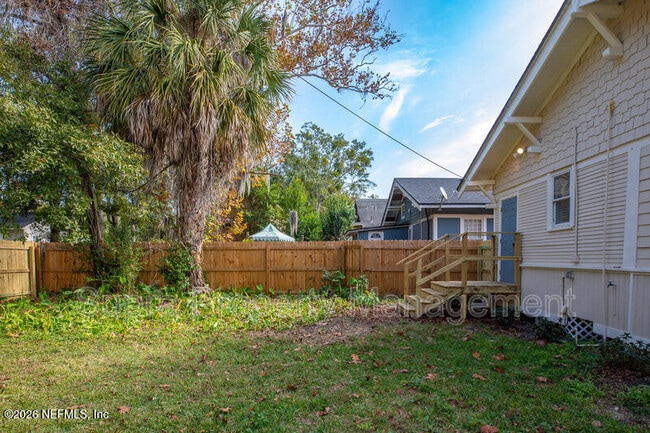 Building Photo - 2703 College St