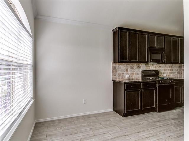 Building Photo - 600 Pollyann Trl