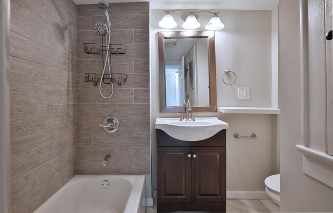 Building Photo - 1416 S Ohio Ave